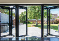 Smarts Black bifold door CR3