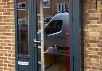 Visifold single door with premium handle SE15