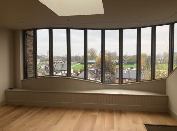 Aluminium bow bay window